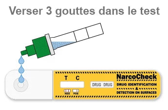 Verser trois gouttes dans le test NarcoCheck pour détecter le THC sur surfaces, procédure rapide avec résultats fiables en quelques minutes.